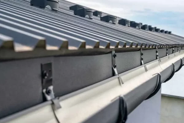 Installation de gouttière