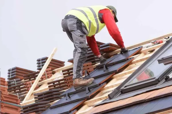 Réparations de toiture et zinguerie